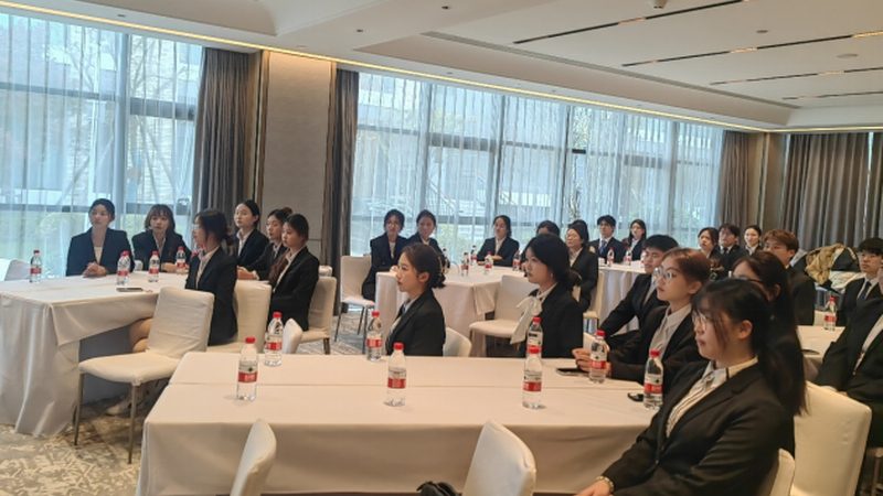 在评估旅游公司排名时，以下指标不容忽视：